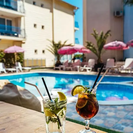 Hotel Complex Duni 3*