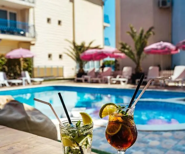 Hotel Complex Duni 3*